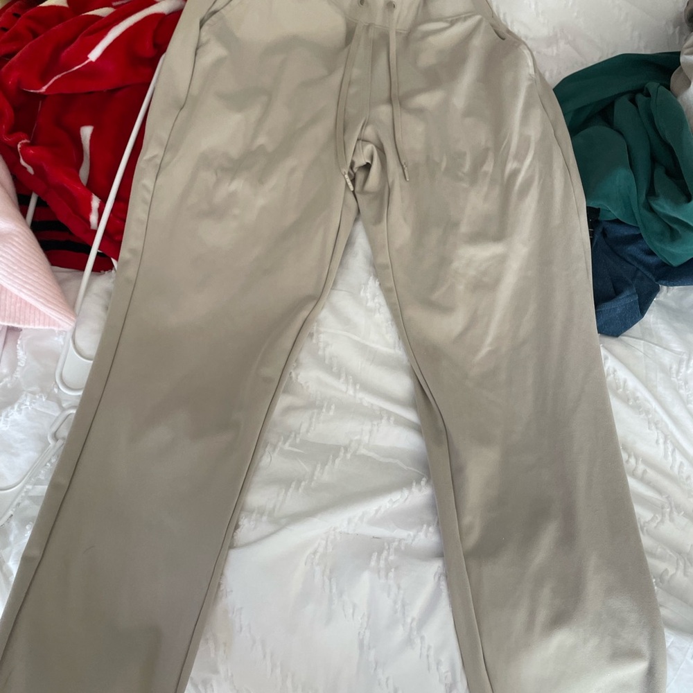 Yogalicious Men's Khaki Chinos